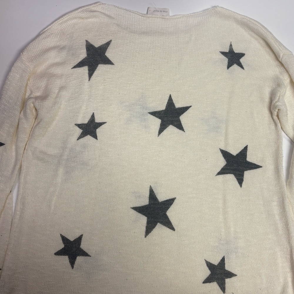 333. Women's Star Pattern Sweater - Cream and Grey - Picture 5 of 5